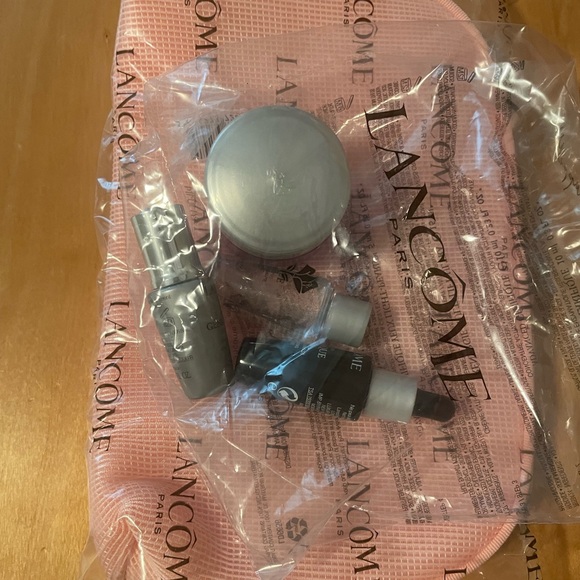 Lancôme 5 piece set - Picture 2 of 5